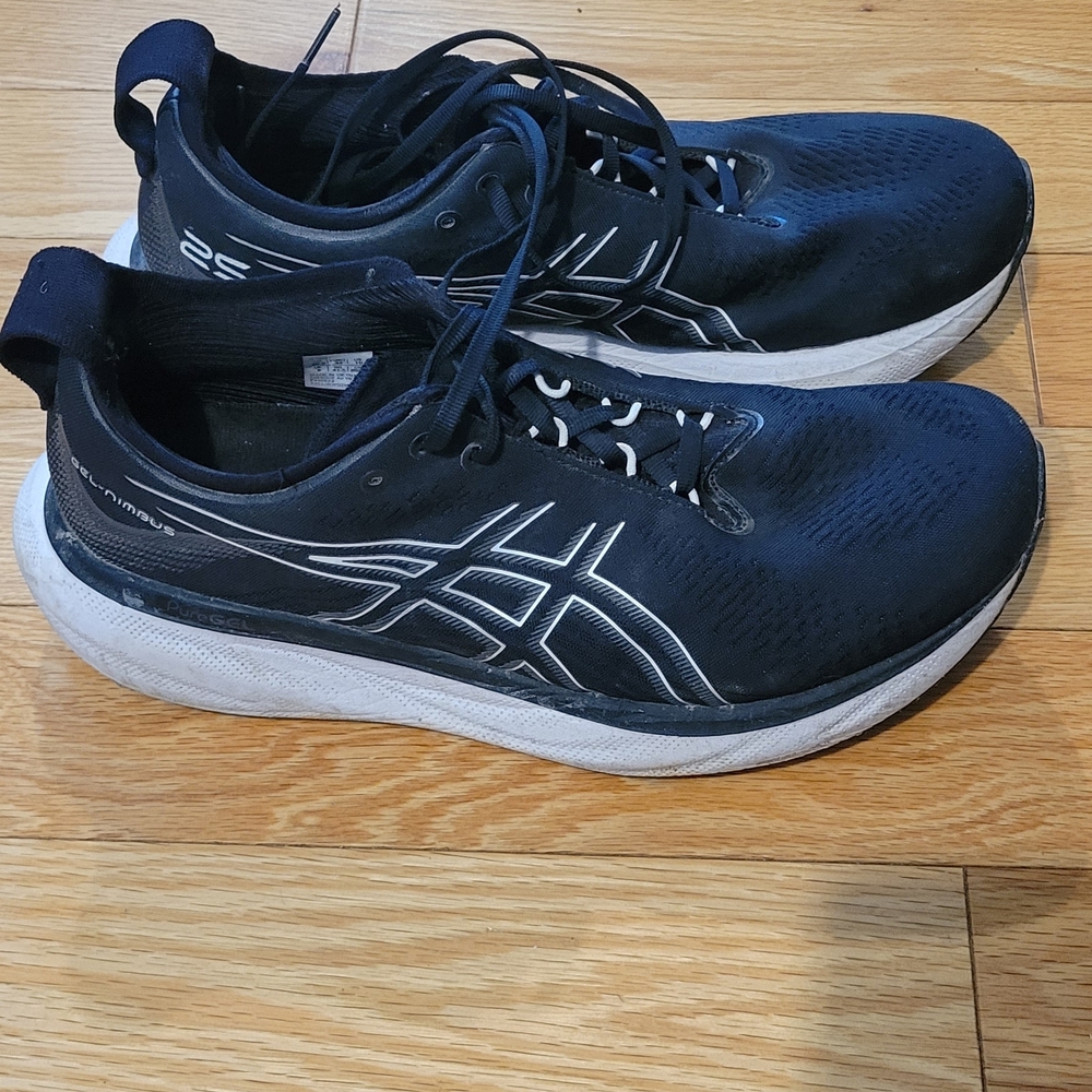 Asics Men's Black and White Athletic Running Shoes